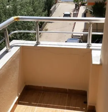 Гостевой дом Amras House Дуррес