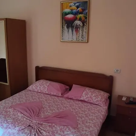 Amras House Vendégház 3*