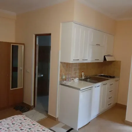 Amras House *