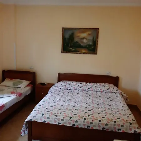 Amras House