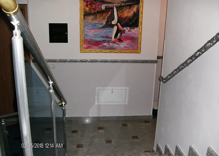 Guest house Amras House 3*